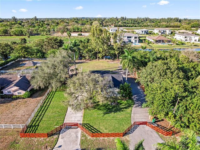 15131 SW 31st Ct, Davie, FL 33331