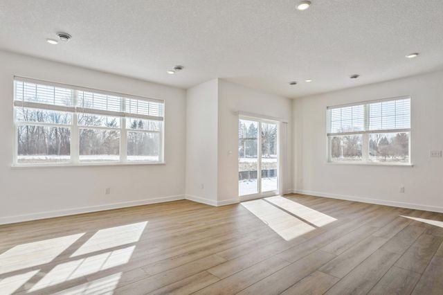 21745 Rose Drive, Farmington, MN 55024