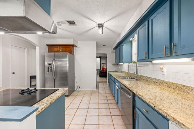 3911 Rushcroft Drive, Houston, TX 77082
