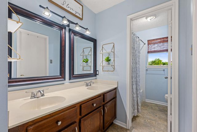 3911 Rushcroft Drive, Houston, TX 77082