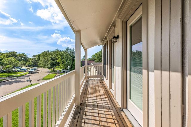 3911 Rushcroft Drive, Houston, TX 77082