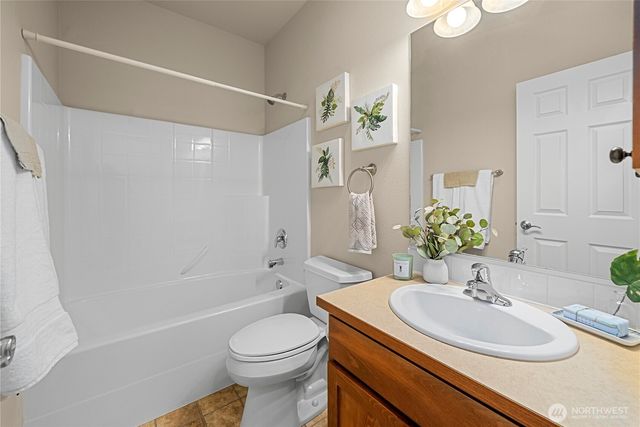 4865 Bend Drive NE, Lacey, WA 98516