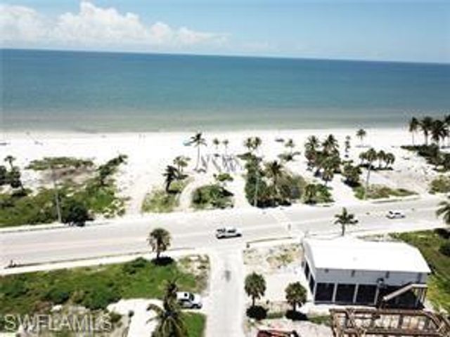 131 Gulf Island DR, Fort Myers Beach, FL 33931
