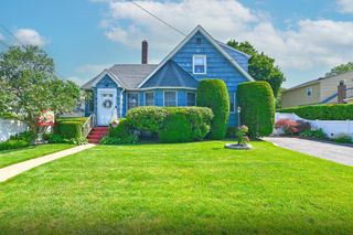 2405 Aberdeen Street, East Meadow, NY 11554