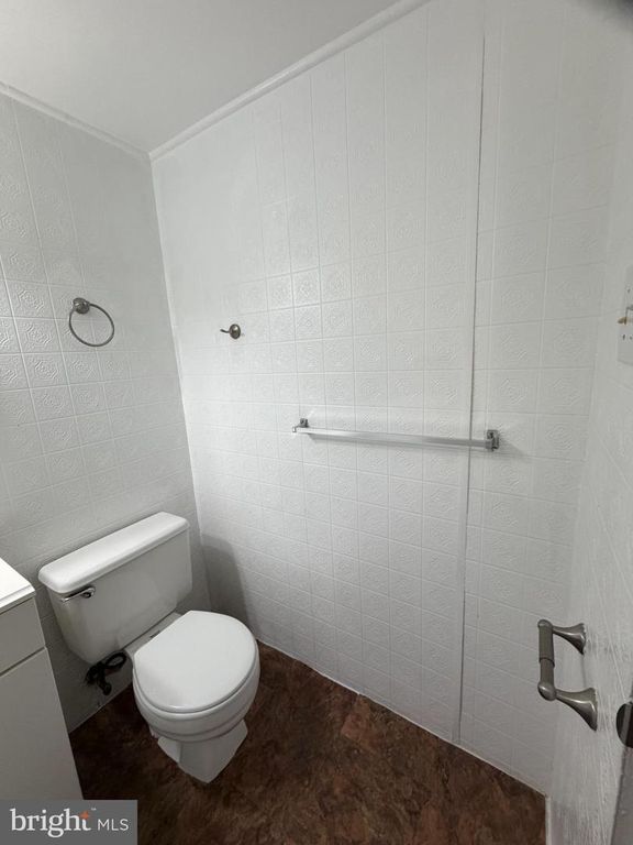 Image 22 of property listing at 11514 BUCKNELL DR #102, Silver Spring, MD 20902