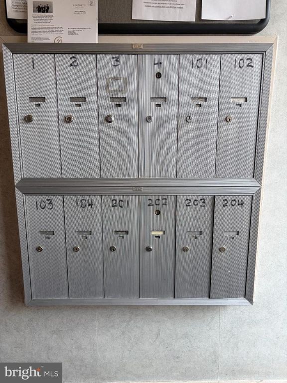 Image 24 of property listing at 11514 BUCKNELL DR #102, Silver Spring, MD 20902