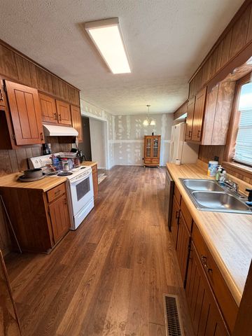 322 ROBIN DR, Ripley, TN 38063