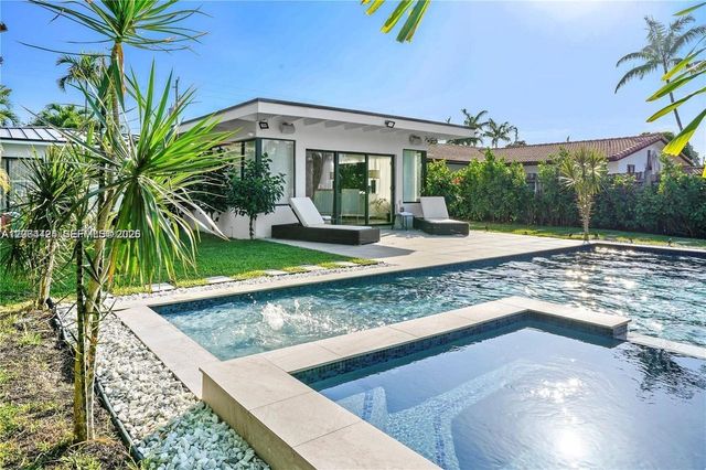 1625 Daytonia Road, Miami Beach, FL 33141