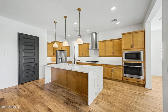 17864 W AMBERWOOD Drive, Goodyear, AZ 85338