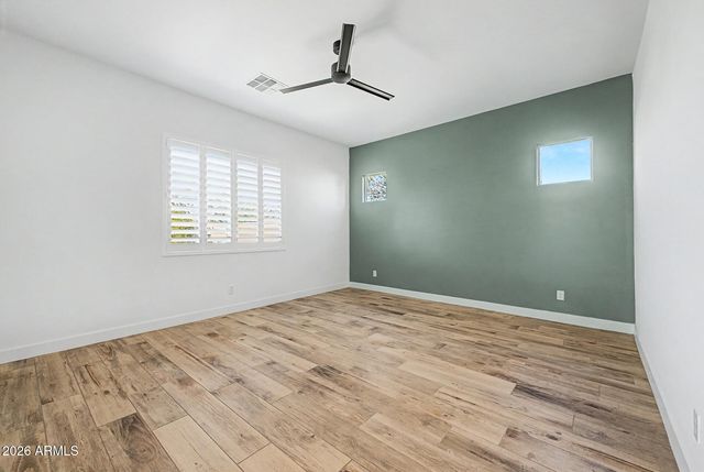 17864 W AMBERWOOD Drive, Goodyear, AZ 85338