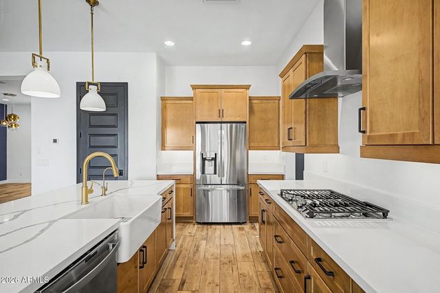 17864 W AMBERWOOD Drive, Goodyear, AZ 85338