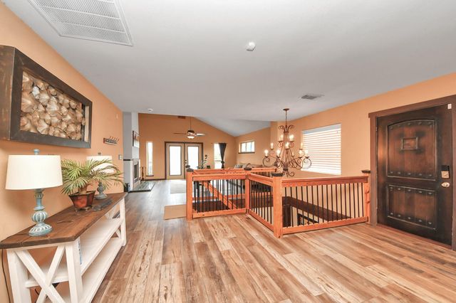 6510 Wig Street, San Leon, TX 77539