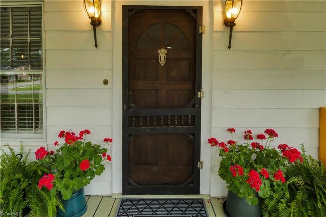 2103 N Thomas Avenue, Newton, NC 28658