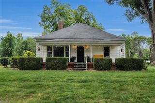 2103 N Thomas Avenue, Newton, NC 28658