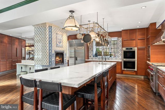 26 OLD GULPH RD, Gladwyne, PA 19035