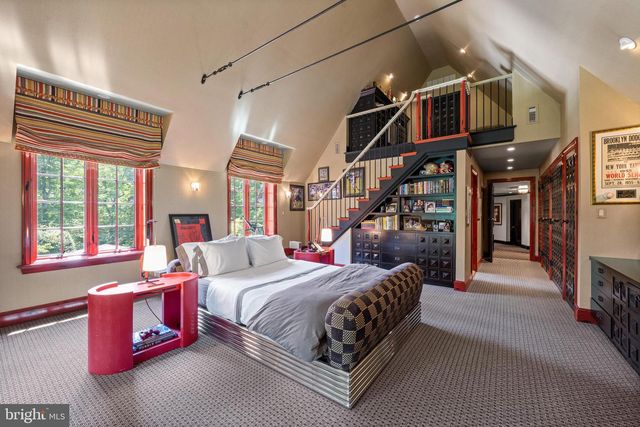 26 OLD GULPH RD, Gladwyne, PA 19035