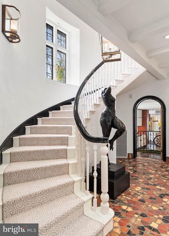 26 OLD GULPH RD, Gladwyne, PA 19035