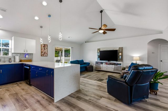 218 Oak Landing Dr., Conway, SC 29527