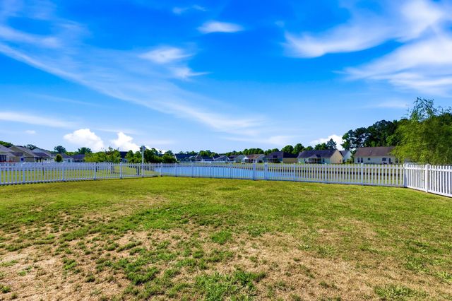 218 Oak Landing Dr., Conway, SC 29527