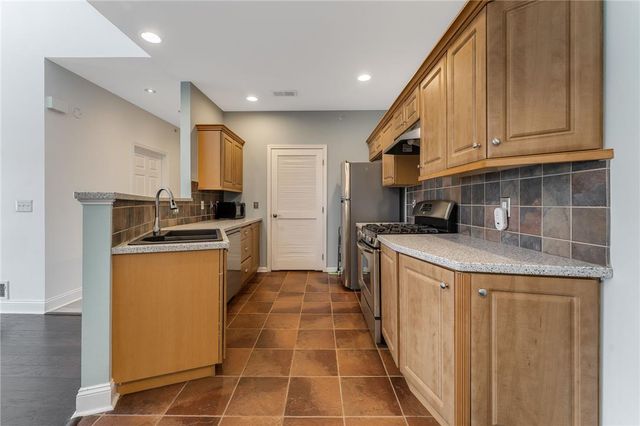 726 Eden Terrace, Easton, PA 18042