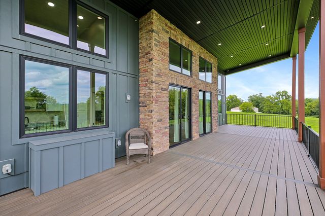 303 S Dry Fork Rd, Gallatin, TN 37066