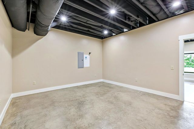 303 S Dry Fork Rd, Gallatin, TN 37066