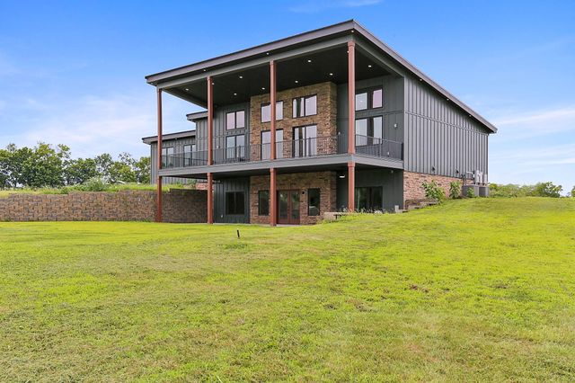 303 S Dry Fork Rd, Gallatin, TN 37066