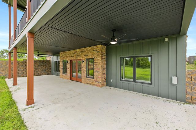 303 S Dry Fork Rd, Gallatin, TN 37066