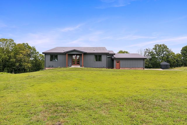 303 S Dry Fork Rd, Gallatin, TN 37066
