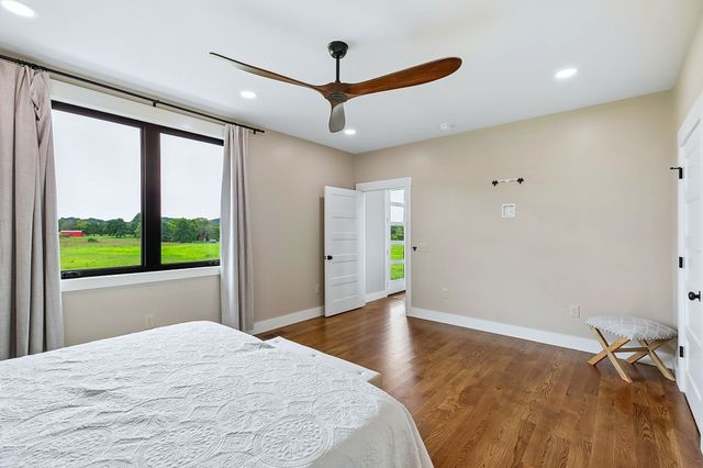 303 S Dry Fork Rd, Gallatin, TN 37066