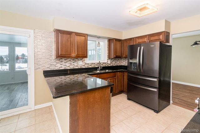 5383 N Henderson Road, Davison, MI 48423