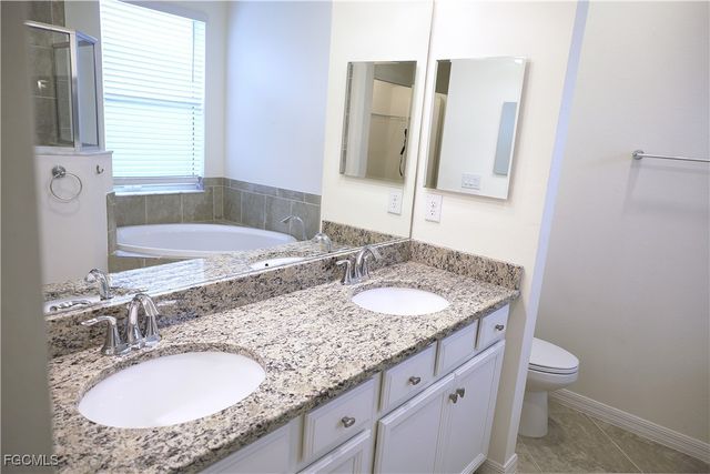 1980 Wellington ST, Naples, FL 34120