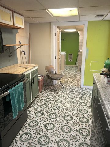 102 Rock Church Cemetery Rd, Charlotte, TN 37036