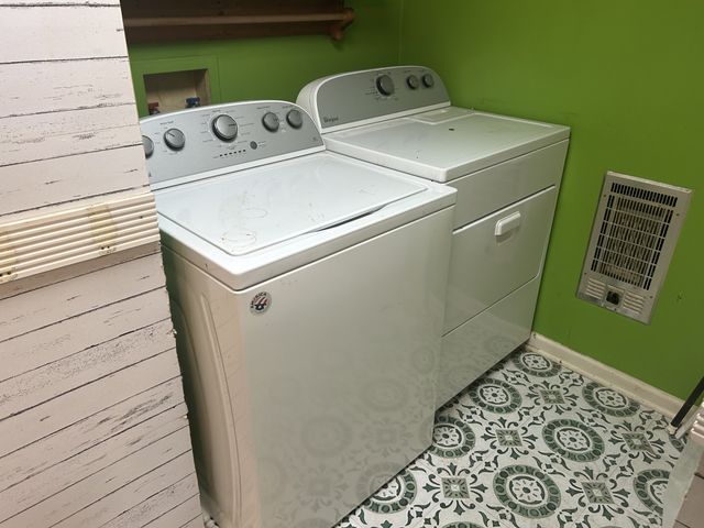 102 Rock Church Cemetery Rd, Charlotte, TN 37036