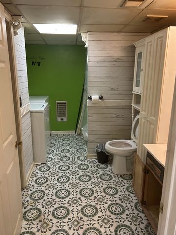 102 Rock Church Cemetery Rd, Charlotte, TN 37036