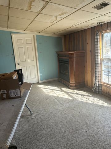 102 Rock Church Cemetery Rd, Charlotte, TN 37036