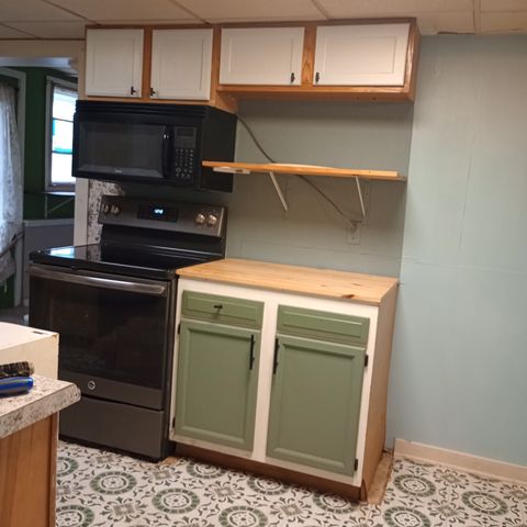 102 Rock Church Cemetery Rd, Charlotte, TN 37036