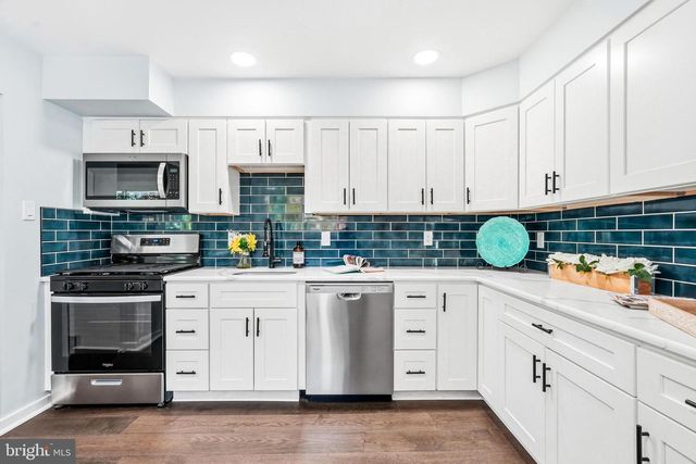 1602 PARK BLVD, Cherry Hill, NJ 08002