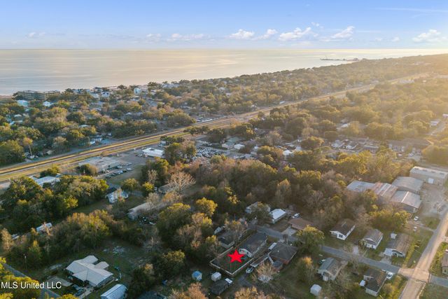 1108 Woodward Avenue, Gulfport, MS 39501