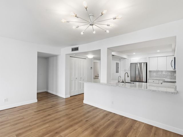 5000 N Ocean Blvd Apt 306, Lauderdale By The Sea, FL 33308