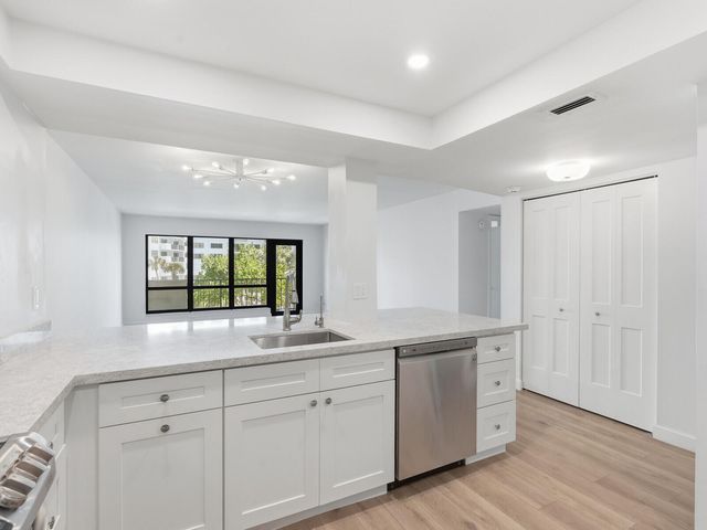 5000 N Ocean Blvd Apt 306, Lauderdale By The Sea, FL 33308