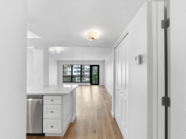 5000 N Ocean Blvd Apt 306, Lauderdale By The Sea, FL 33308