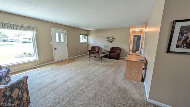 6182 Randolph Road, Bedford Heights, OH 44146