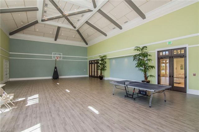 7286 Saona CT, Naples, FL 34113