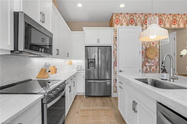 7286 Saona CT, Naples, FL 34113