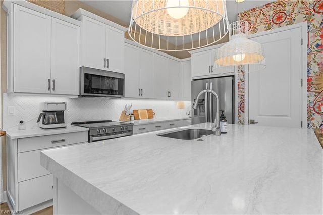 7286 Saona CT, Naples, FL 34113