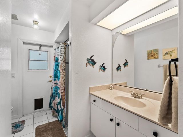 4243 FONSICA AVENUE, North Port, FL 34286