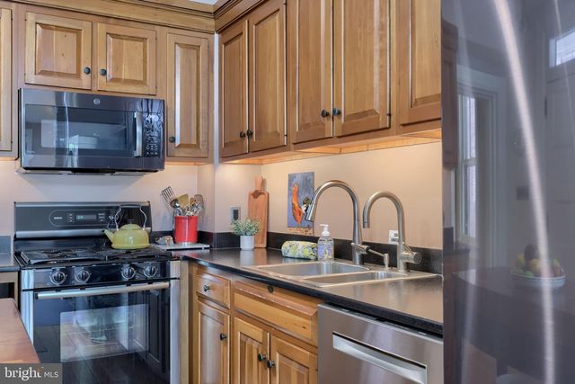 233 N MARY ST, Lancaster, PA 17603