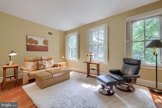 233 N MARY ST, Lancaster, PA 17603