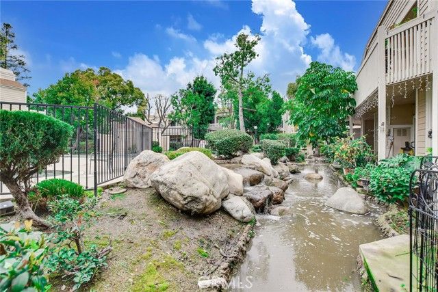 4900 N Grand Avenue 332, Covina, CA 91724